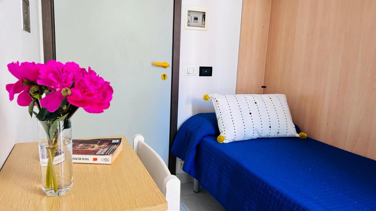 Hotel Sorriso Cattolica Esterno foto