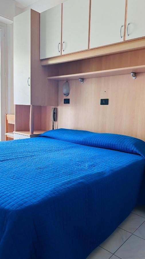 Hotel Sorriso Cattolica Esterno foto