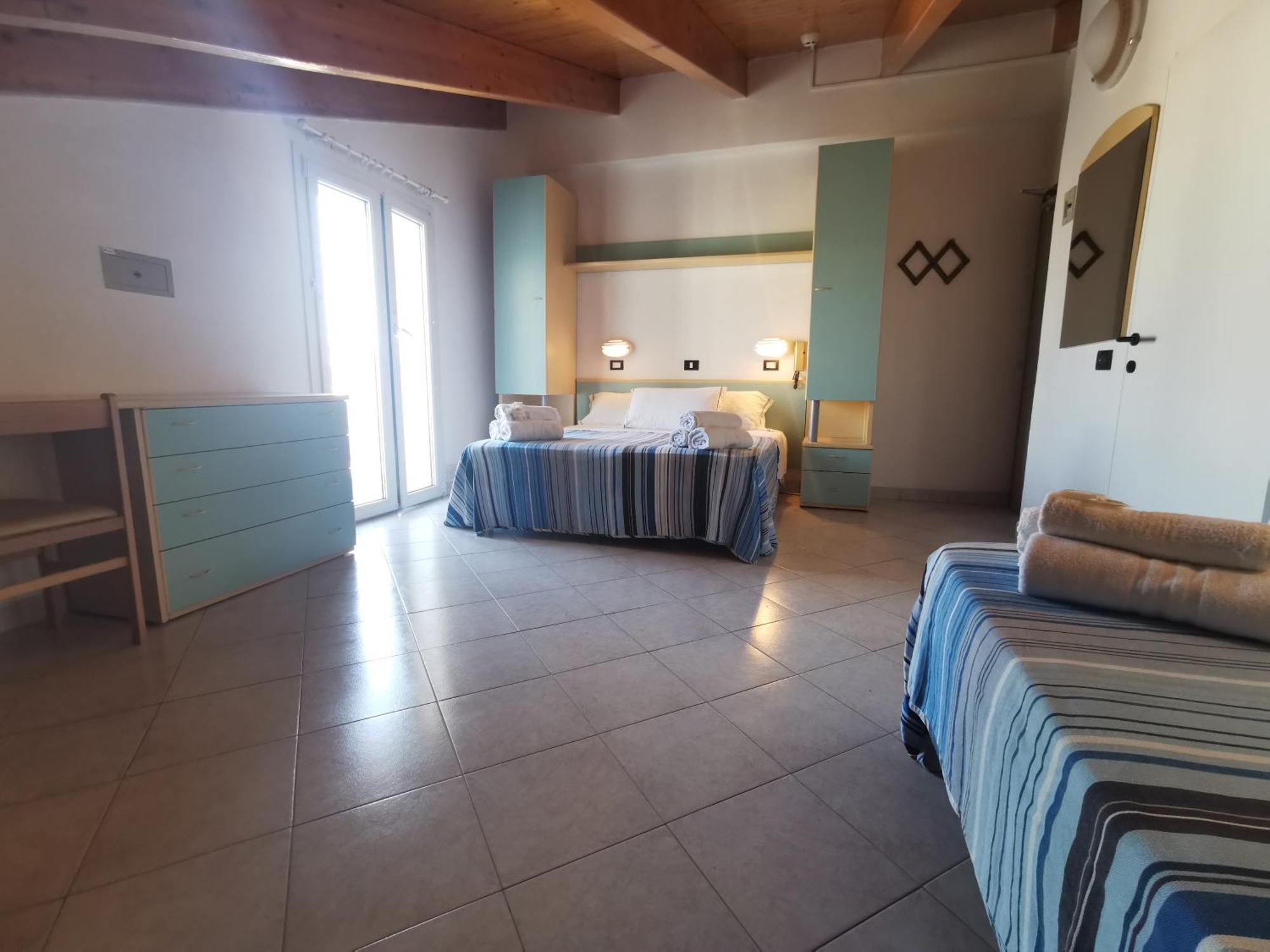 Hotel Sorriso Cattolica Esterno foto