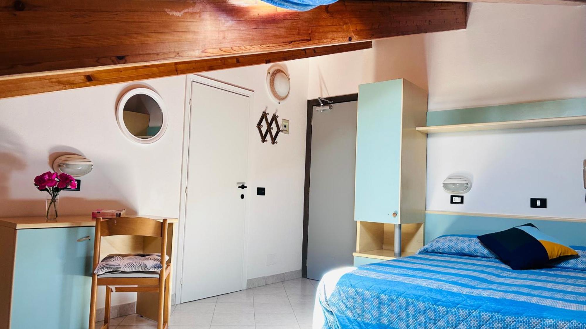 Hotel Sorriso Cattolica Esterno foto