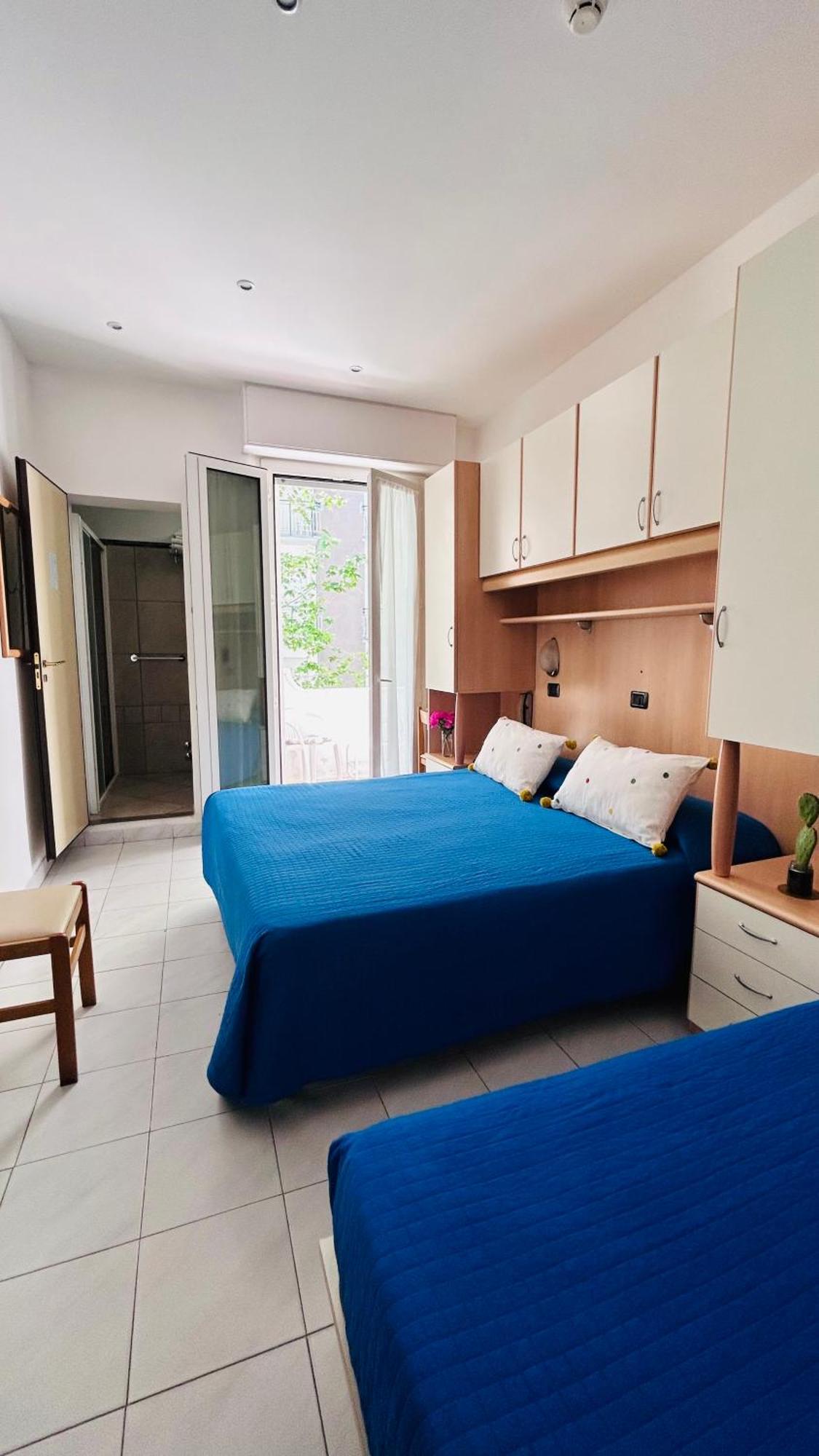 Hotel Sorriso Cattolica Esterno foto